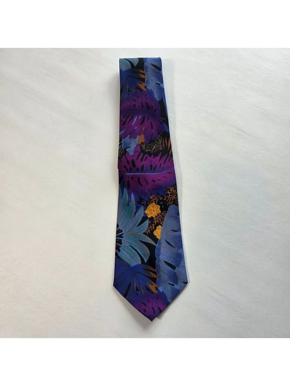 Men's Floral Patterned Silk Tie in Blue and Purple